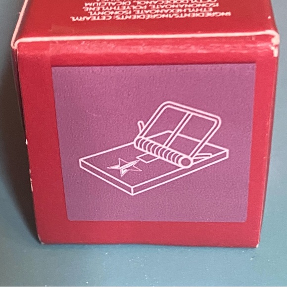 Jeffree Star Velvet Trap matte lipstick - Picture 2 of 8